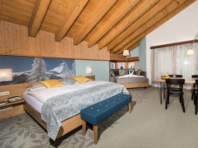 Simi Hotel 4*